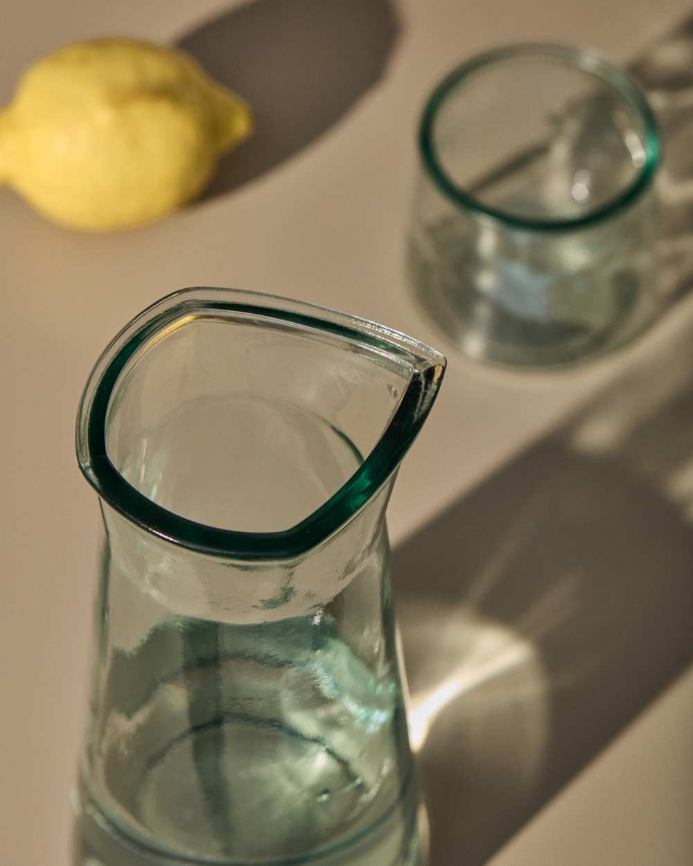 Pichet Izai en verre recyclé transparent - view 4