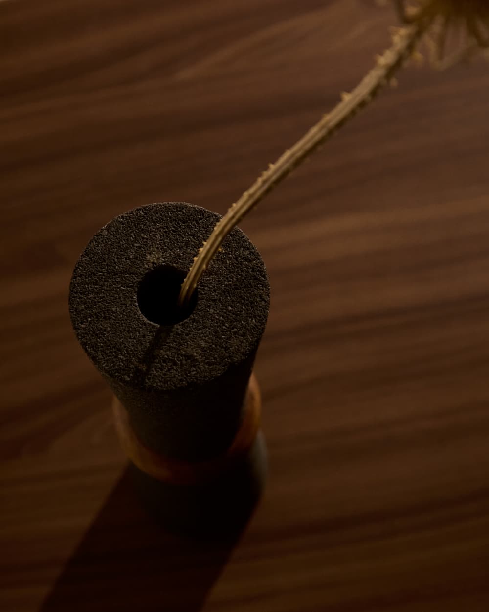 Vase Naro en pierre noire et bois de teck 30 cm - view 4