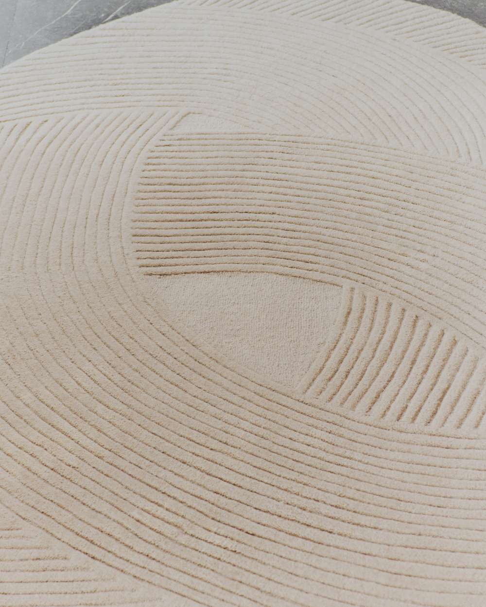 Tapis Domm en laine beige 160 x 230 cm - view 2