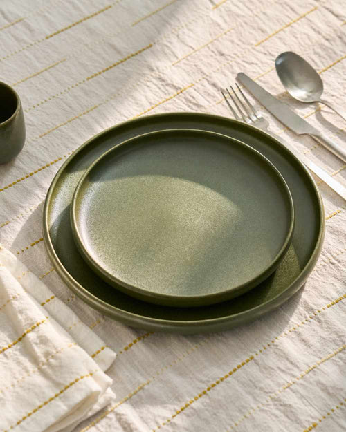 Assiette plate Uilo en céramique verte - view 2
