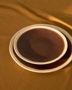 Assiette à dessert Nale en céramique beige avec fond marron - view 2