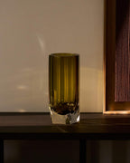 Vase en verre Uconi vert olive 26 cm - view 2