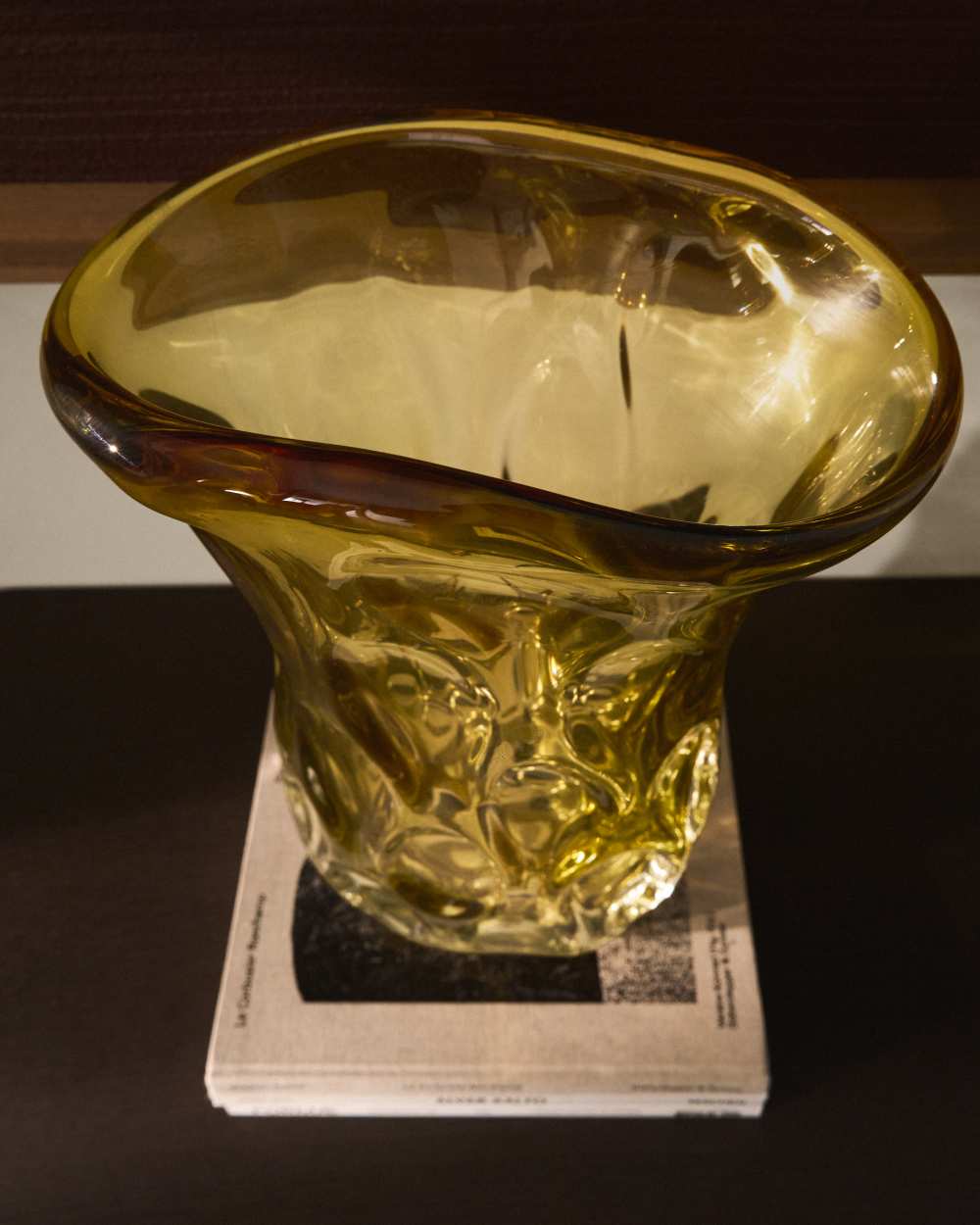 Vase Sidula en verre ambré clair 37 cm - view 4