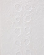 Tableau abstrait Olvin en papier recyclé blanc avec reliefs faits à la main 44 x 94 cm - view 5