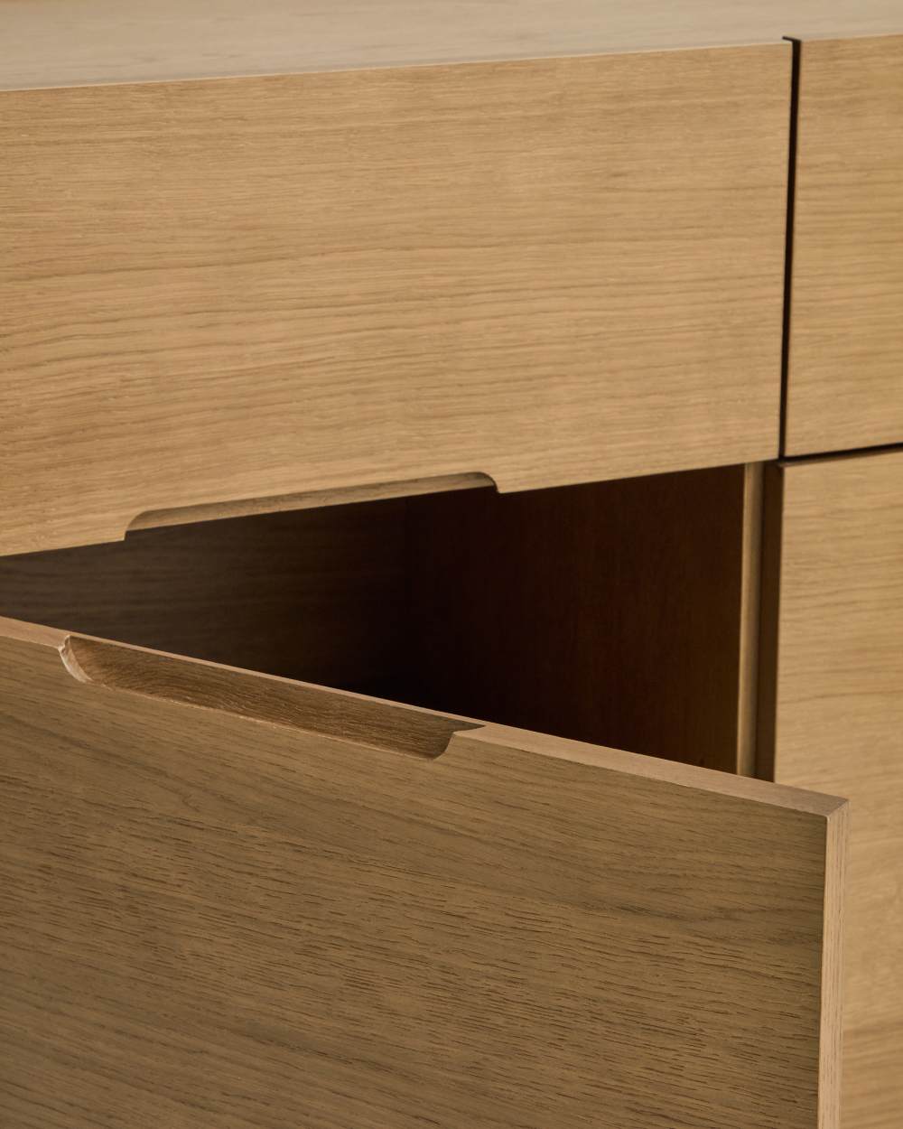 Buffet Arelida en placage et bois de chêne finition marron clair 200 x 80 cm FSC Mix Credit - view 5