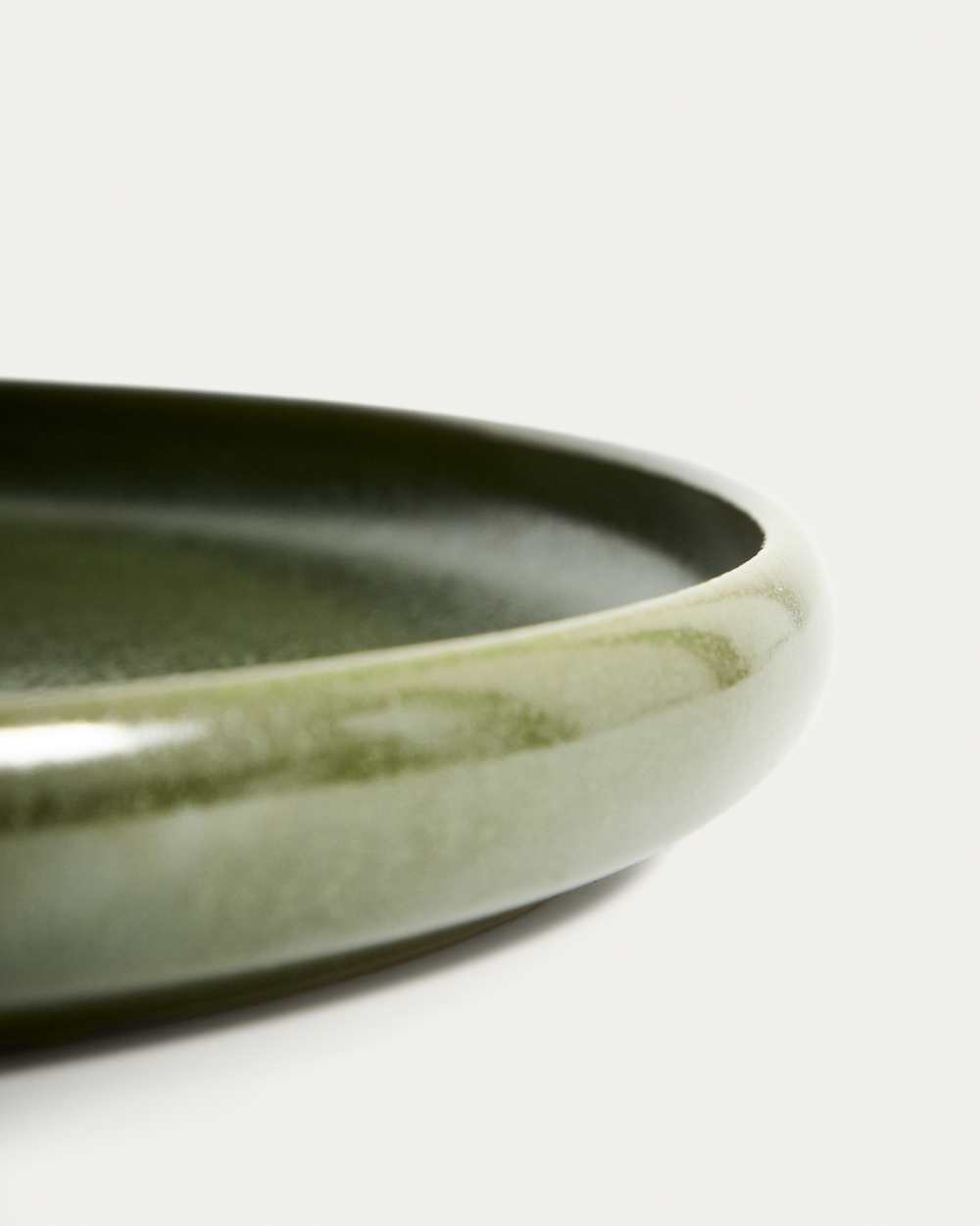 Assiette plate Uilo en céramique verte - view 5