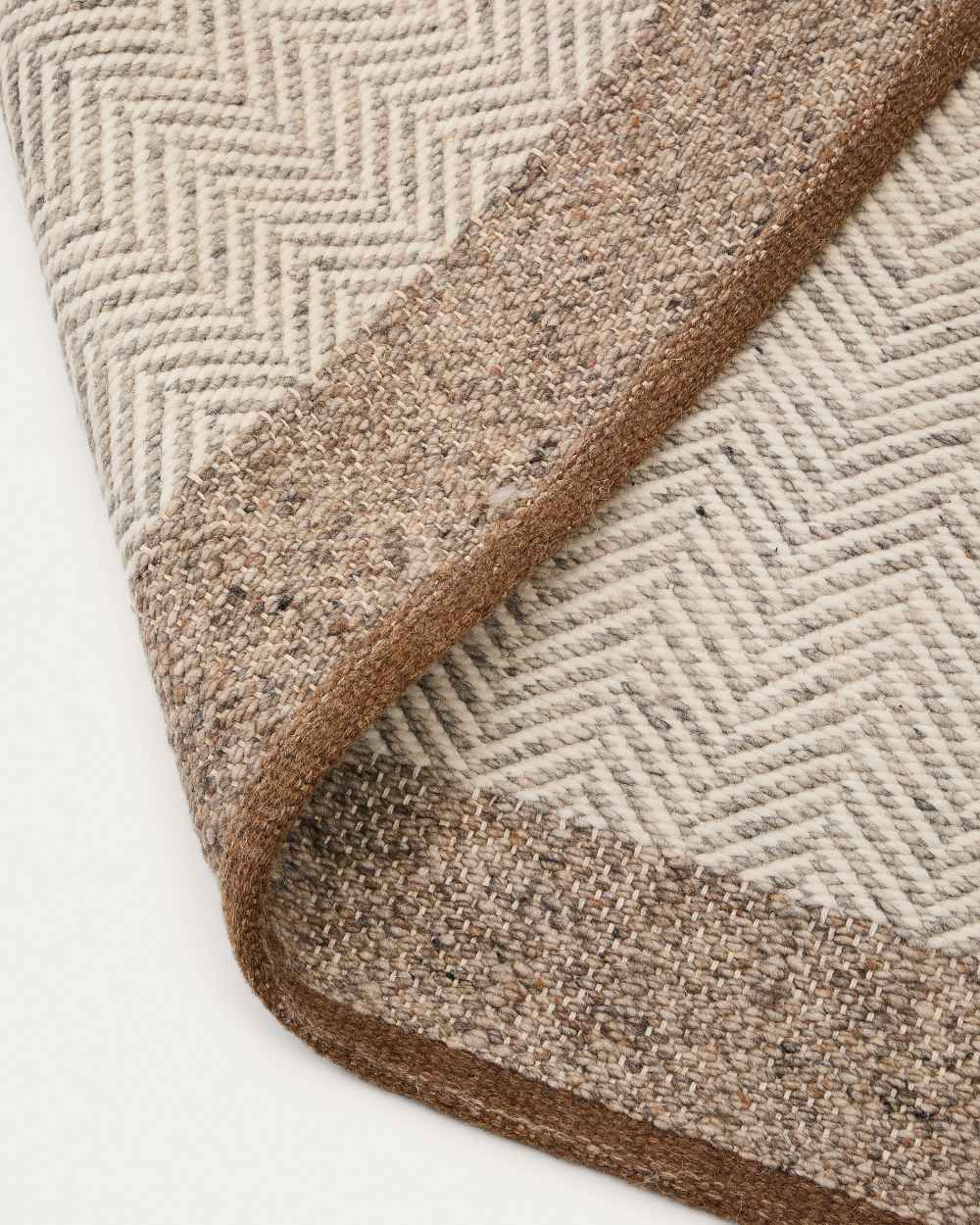 Tapis Nifelia jacquard en laine beige 160 x 230 cm - view 6